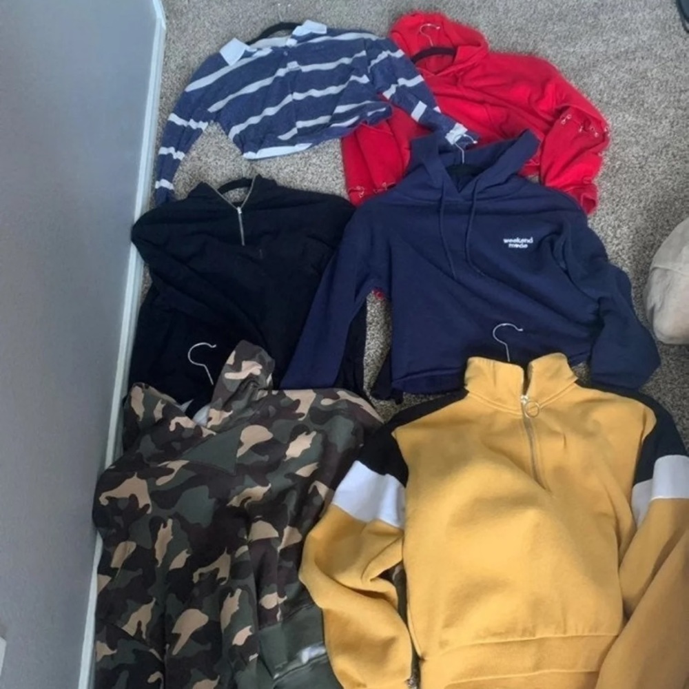 Clothing bundle - Picture 3 of 3